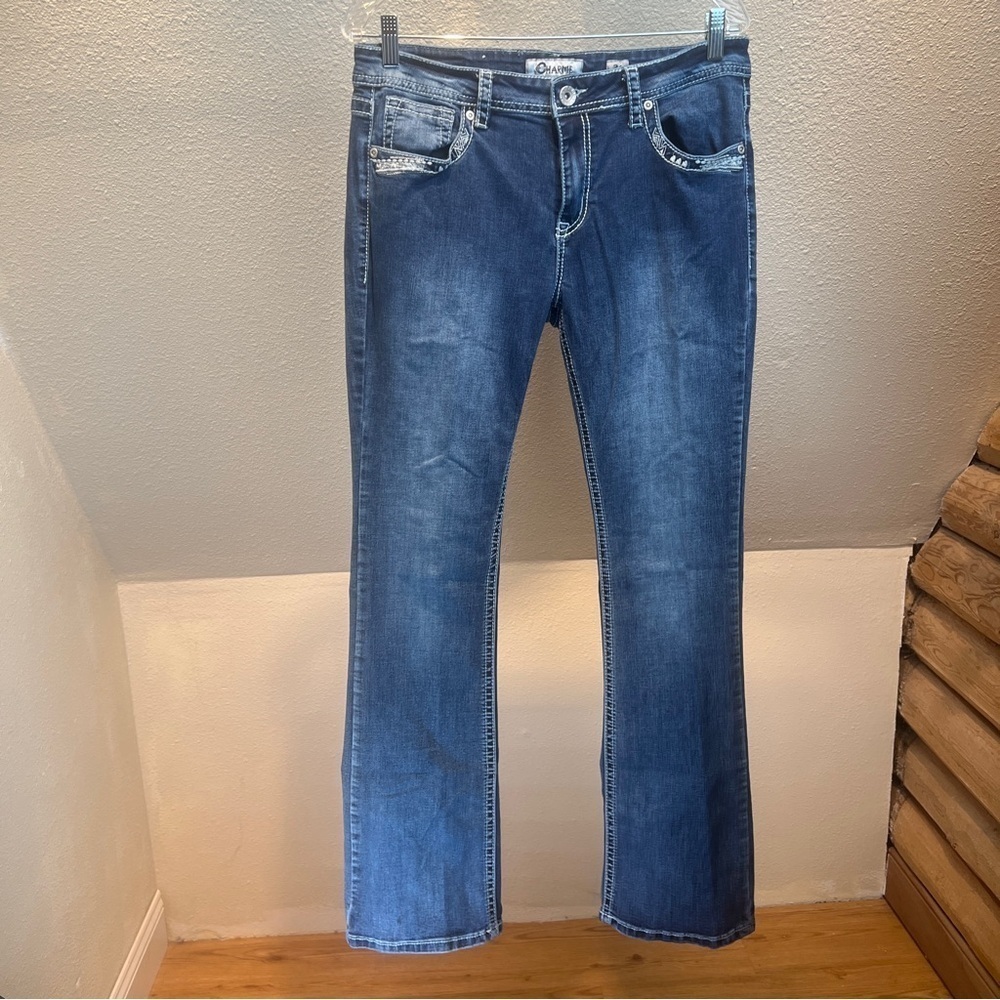CHARME BY GRACE IN LA Women’s Embroidered Bootcut Stretch Jeans. Size 31